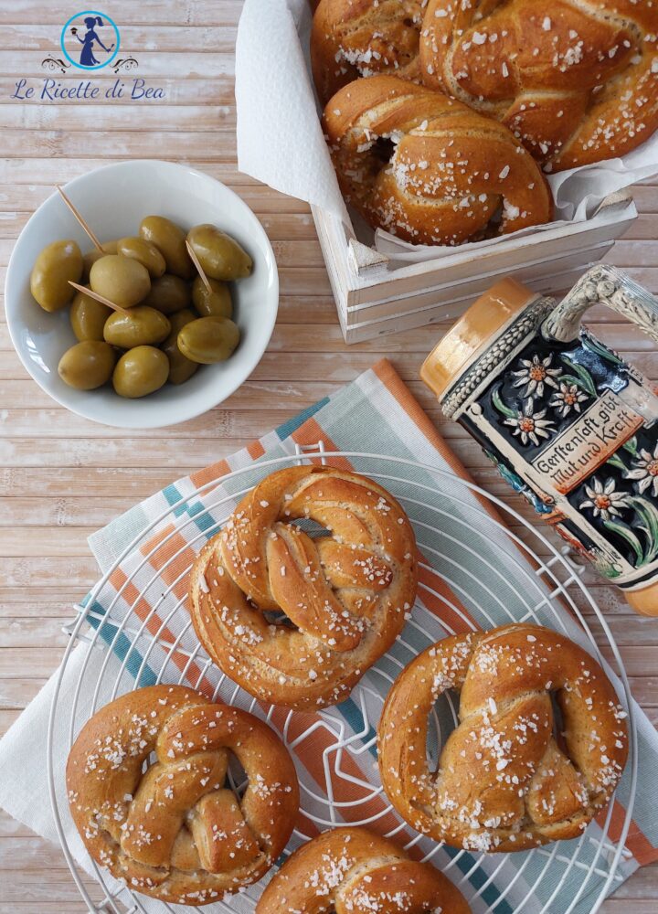 immagine relativa al pane tipico tedesco bretzel con ricette per crauti